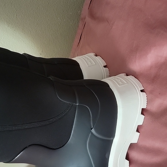 Hunter Women's City Explorer Short Neoprene Calf-length Rain Boots - Picture 9 of 12